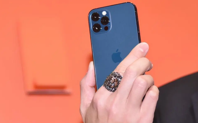 集宁苹果手机维修分享iPhone12系列重启方法教程 